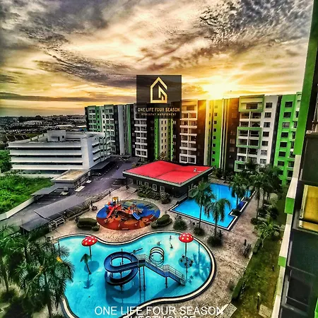 One Life Four Season Waterpark Guest House Manhattan Condominium Ipoh Exterior photo