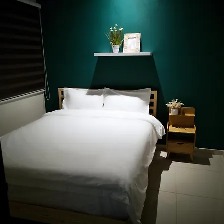 One Life Four Season Waterpark Guest House Manhattan Condominium Ipoh Exterior photo