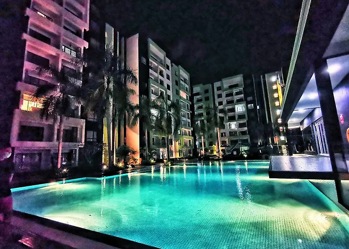 One Life Four Season Waterpark Guest House Manhattan Condominium