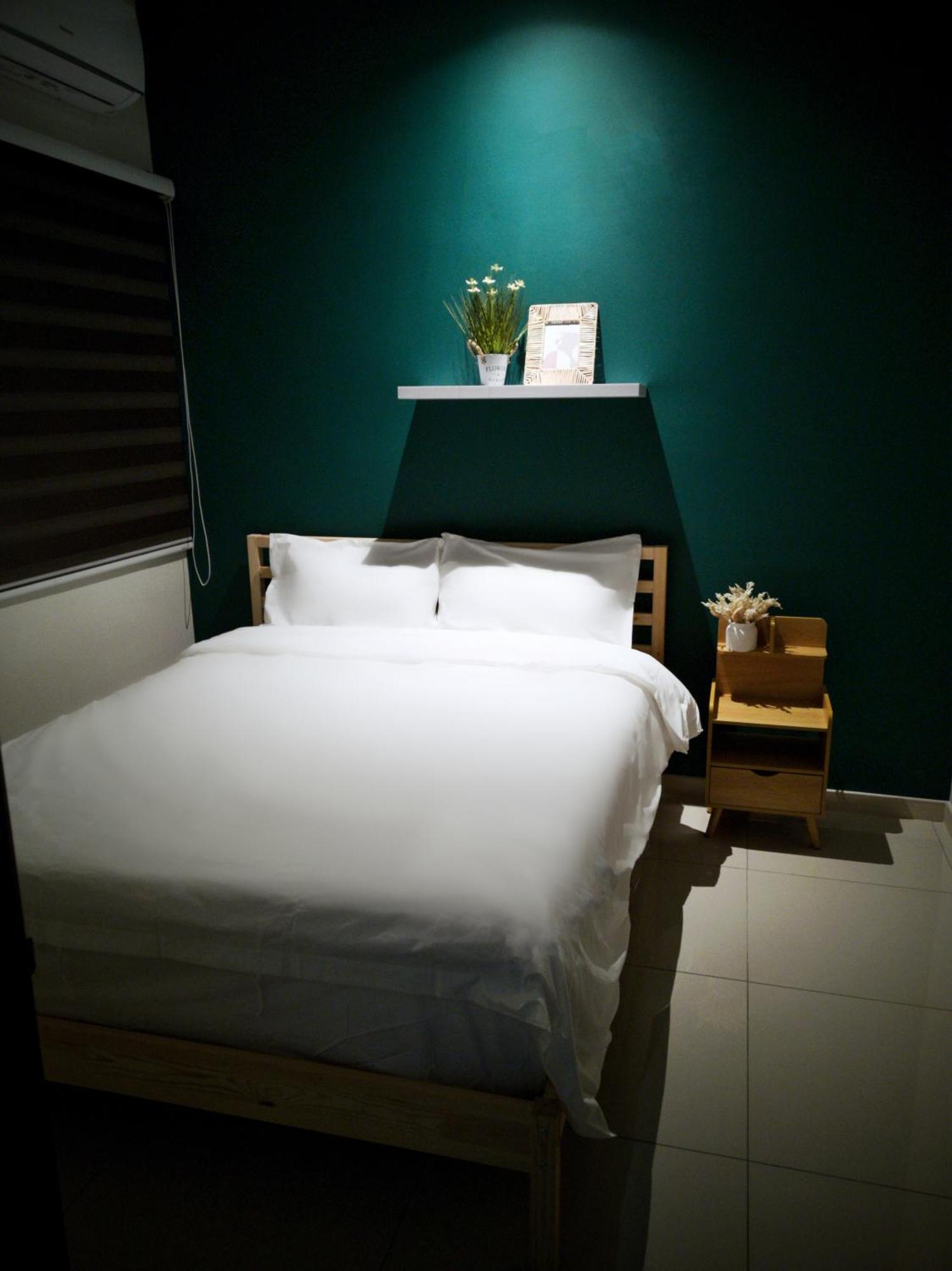 One Life Four Season Waterpark Manhattan Apartment Ipoh